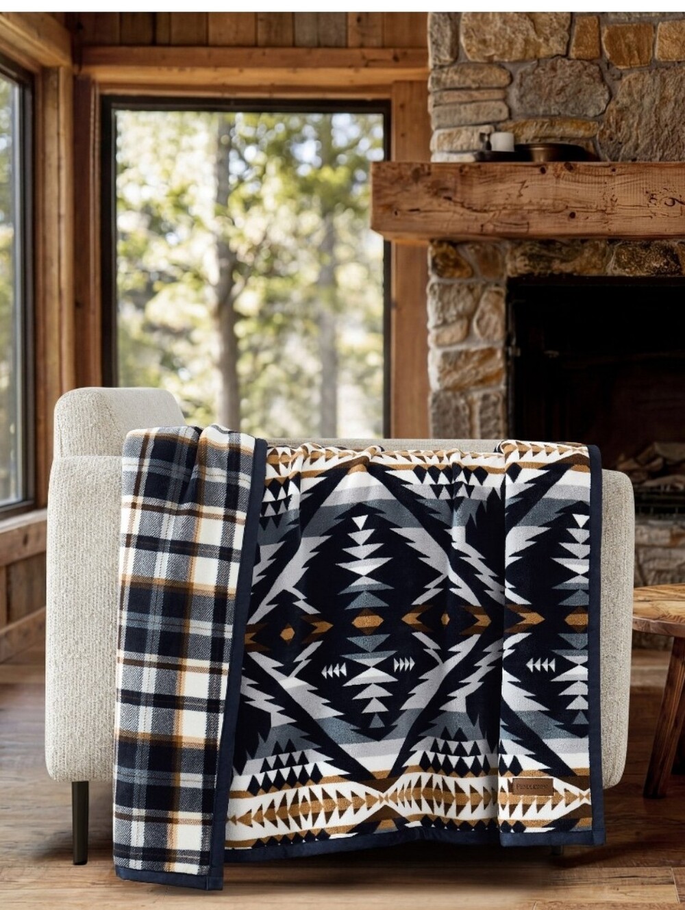 (6) Pendleton Reversible Plush Throws (Opal Vista)